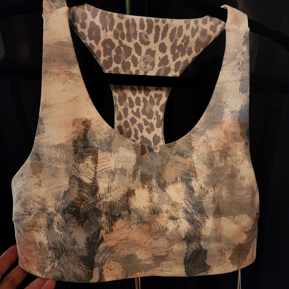 Johnny Was Calme NWT (NOT CAMO) matching Sports Bra